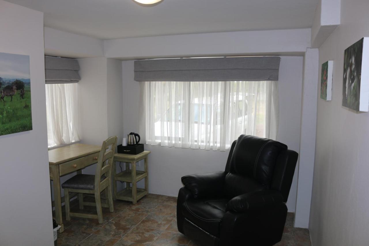 Livivane Guest House Simunye Екстериор снимка