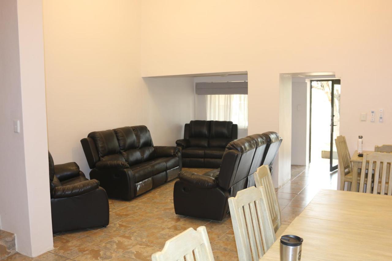 Livivane Guest House Simunye Екстериор снимка