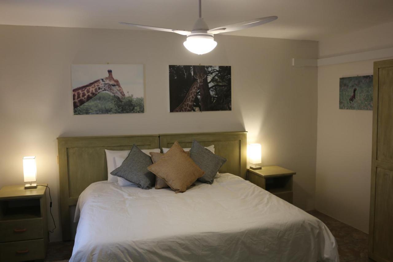 Livivane Guest House Simunye Екстериор снимка