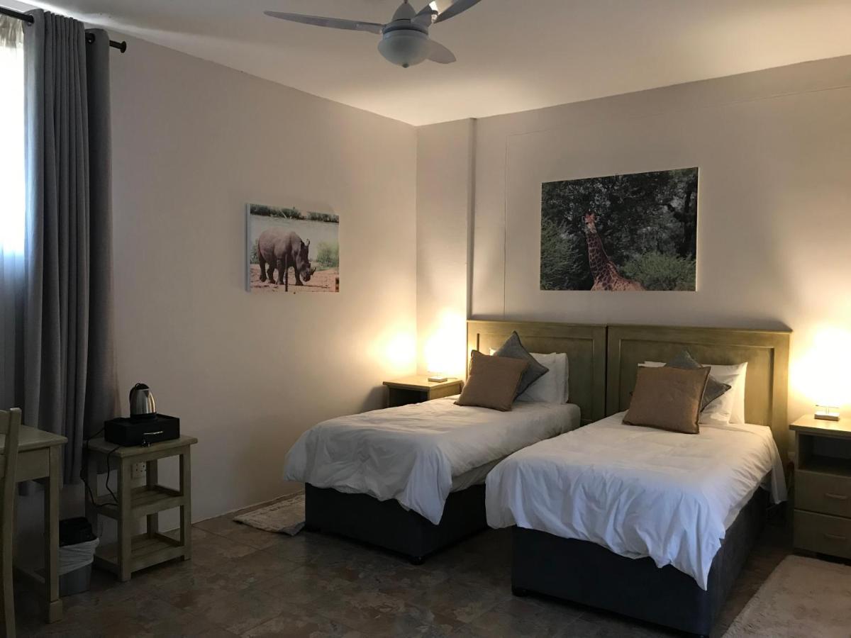 Livivane Guest House Simunye Екстериор снимка
