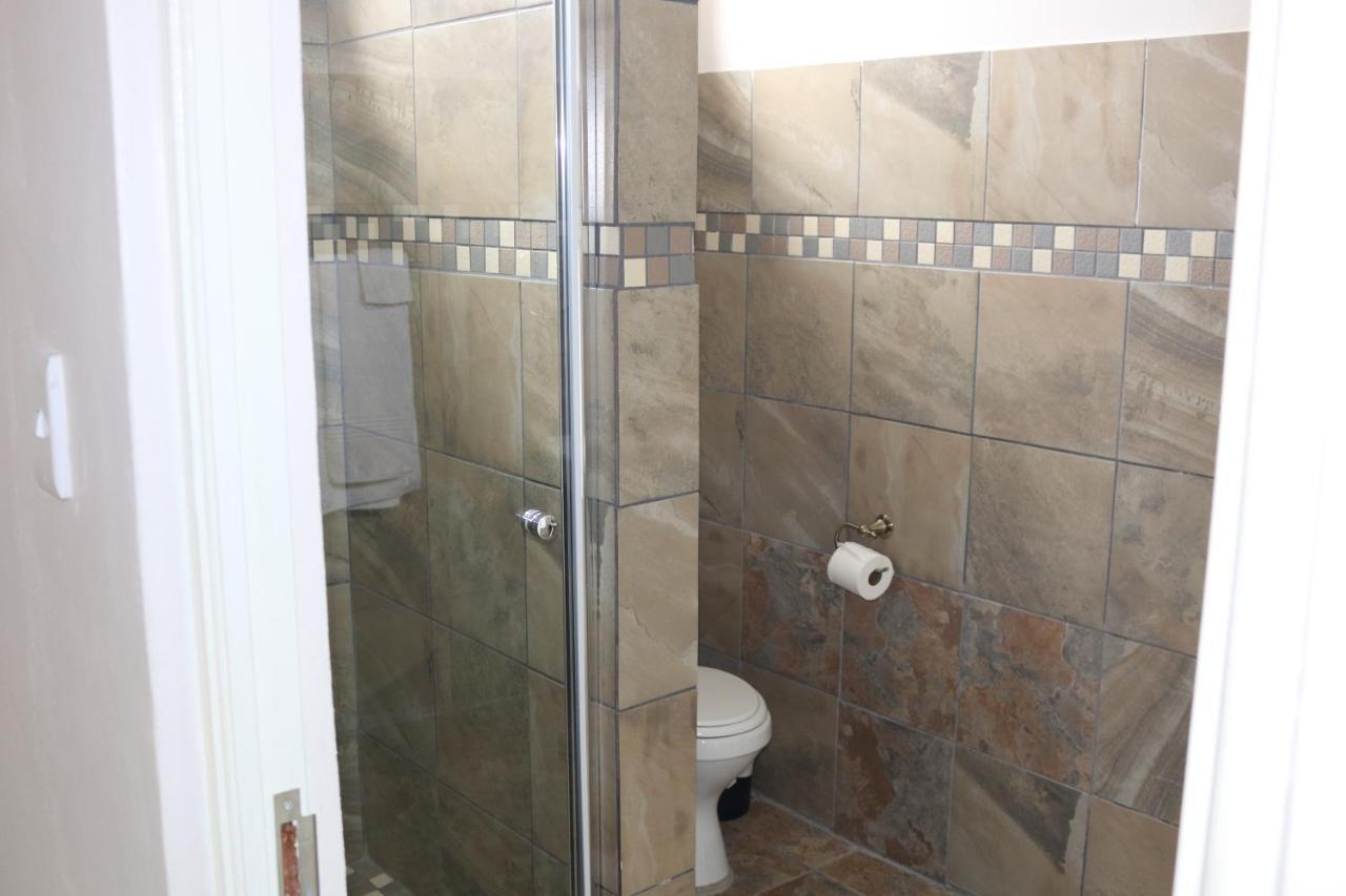 Livivane Guest House Simunye Екстериор снимка
